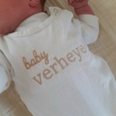Baby pyjama met achternaam Verheye