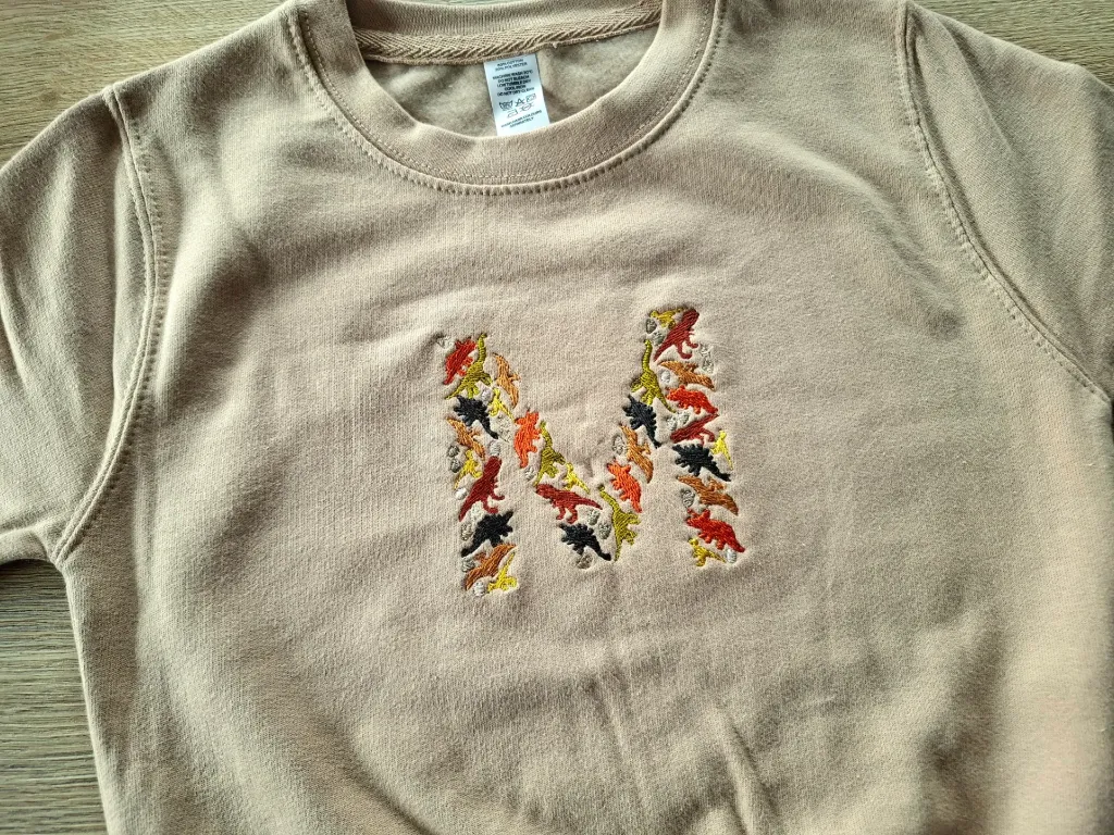 Dino monogram sweatshirt (Wit, 1-2 jaar).webp