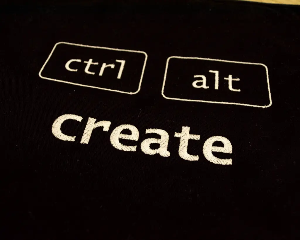 20250819_laptoptas-ctrlaltcreate_003.webp