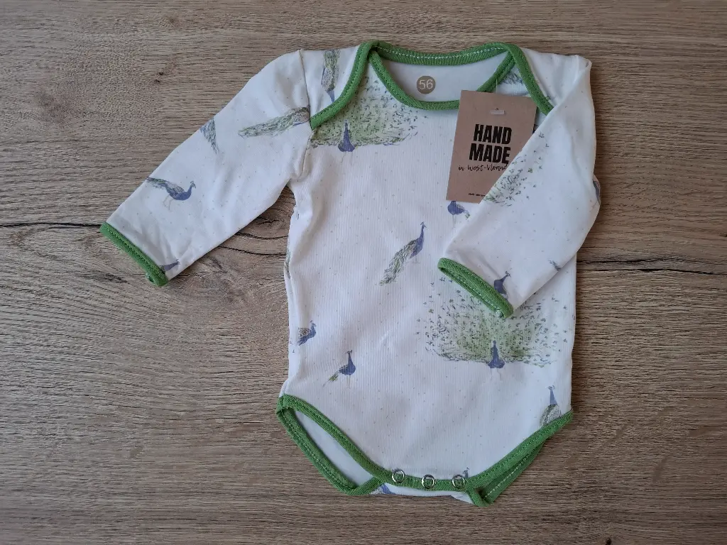 Romper pauw