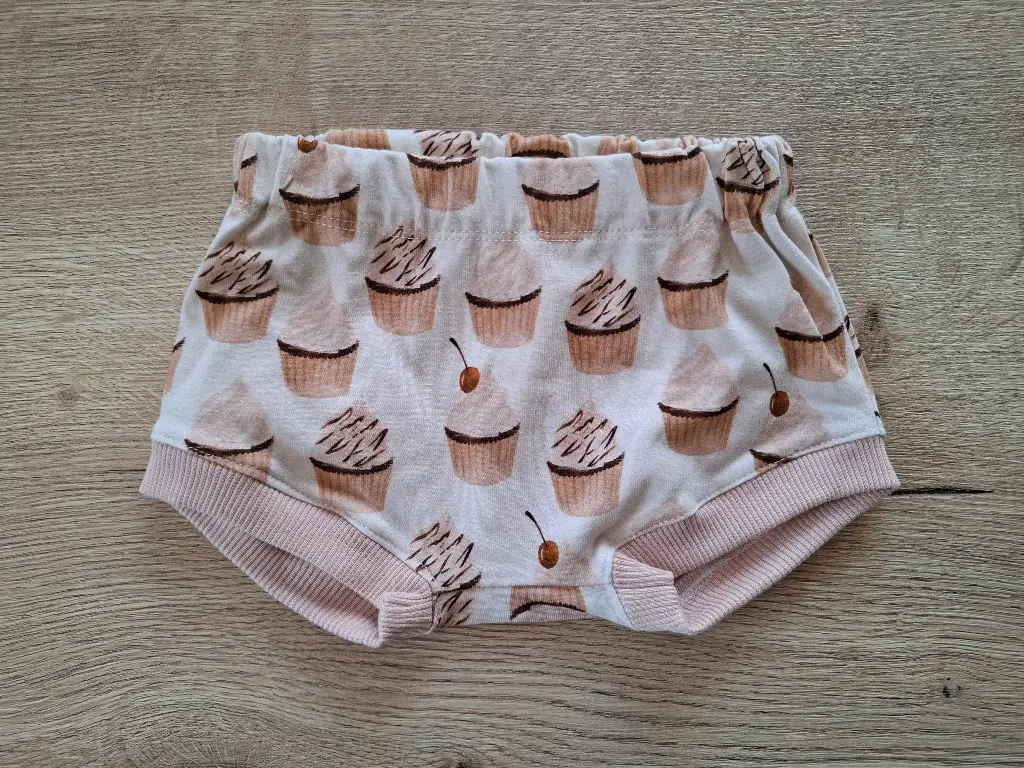 Kort broekje cupcake