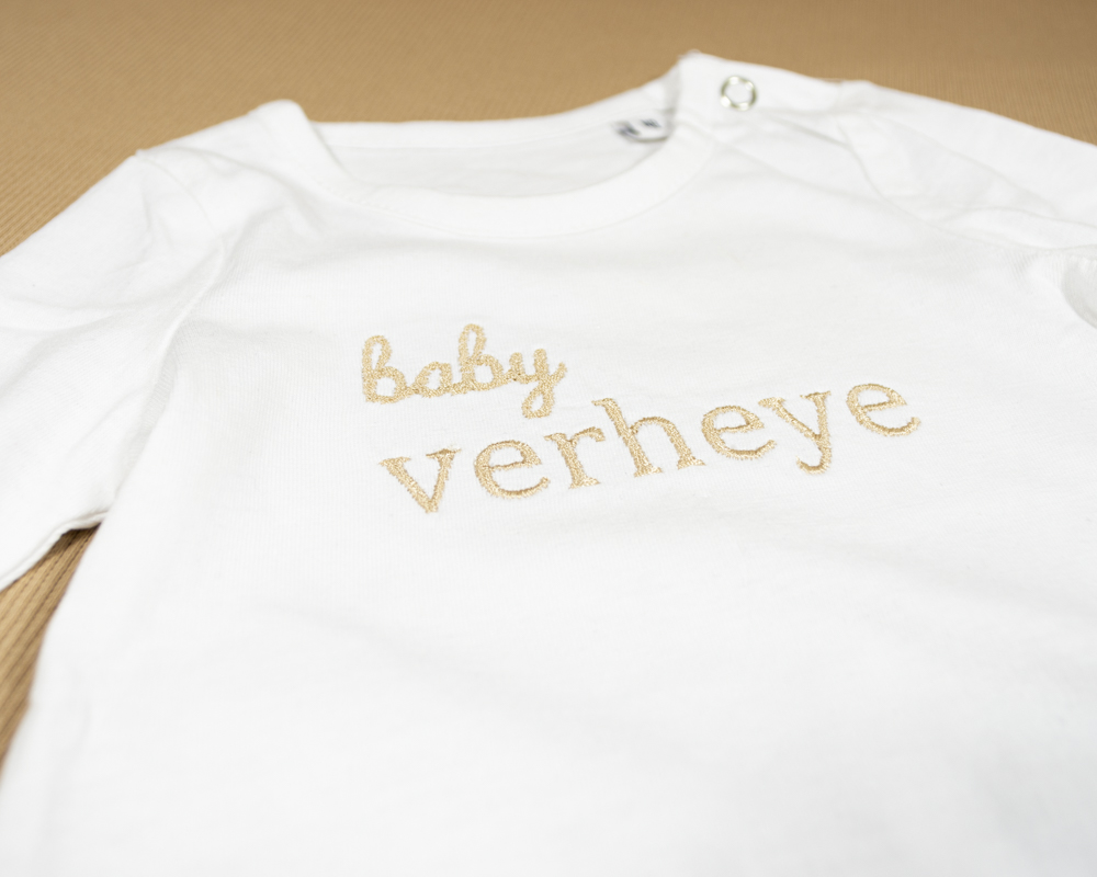 Baby pyjama met achternaam