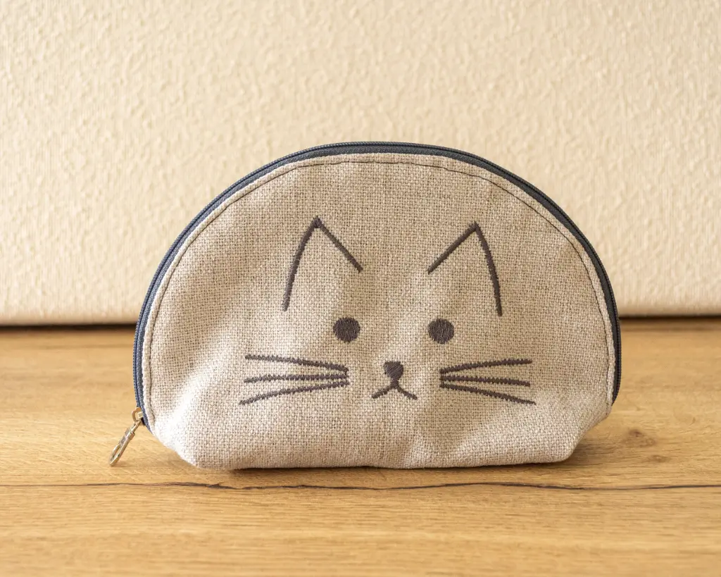 Make-up tas kat 2 licht grijs