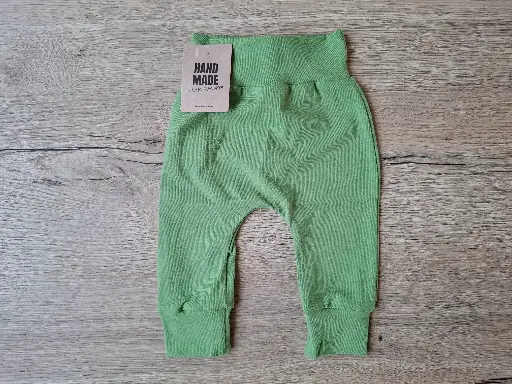 Broekje groen