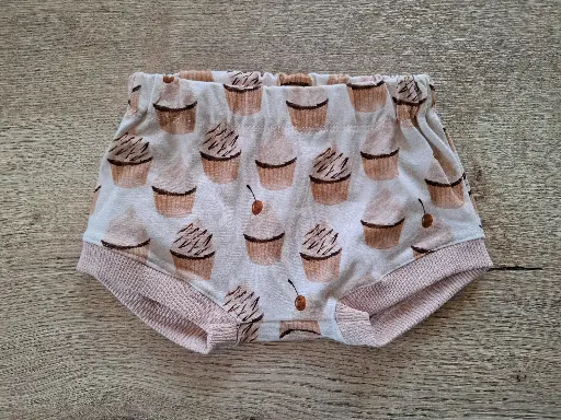 Kort broekje cupcake